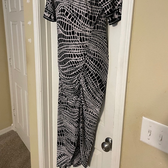 ECI NEW YORK BLACK & WHITE geometrical midi dress, size M - Picture 5 of 6